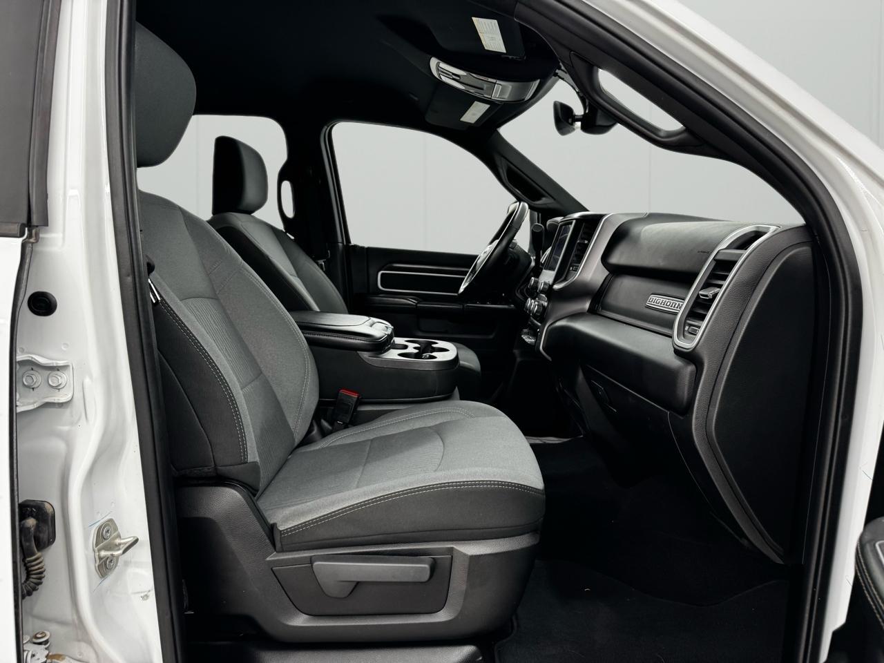 RAM 2500 Big Horn 4x4 Crew Cab 6'4" Box 2024