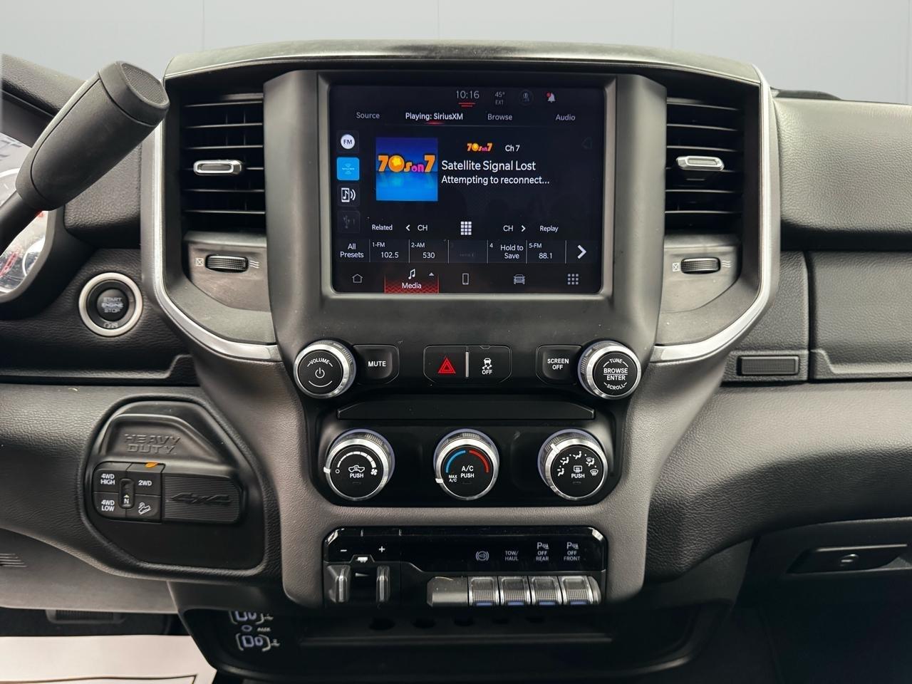 RAM 2500 Big Horn 4x4 Crew Cab 6'4" Box 2024