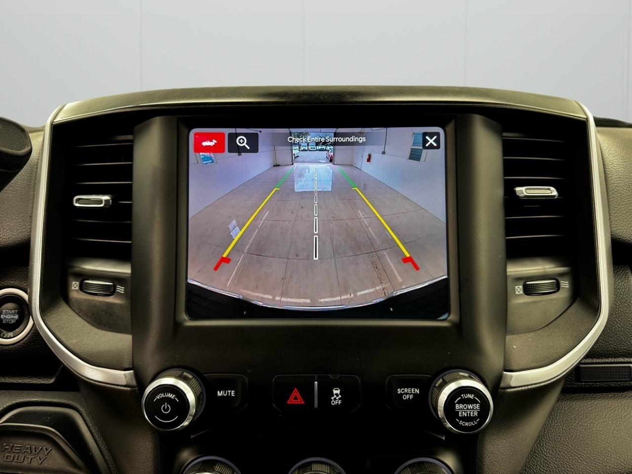 RAM 2500 Big Horn 4x4 Crew Cab 6'4" Box 2024