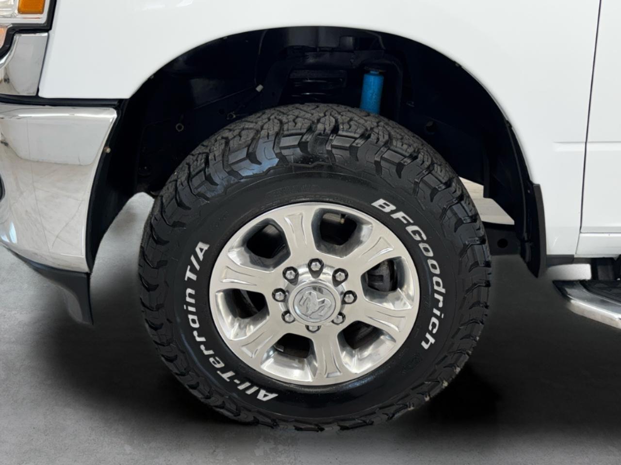 RAM 2500 Big Horn 4x4 Crew Cab 6'4" Box 2024