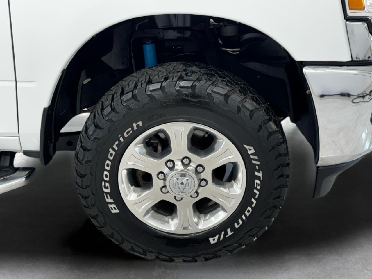 RAM 2500 Big Horn 4x4 Crew Cab 6'4" Box 2024