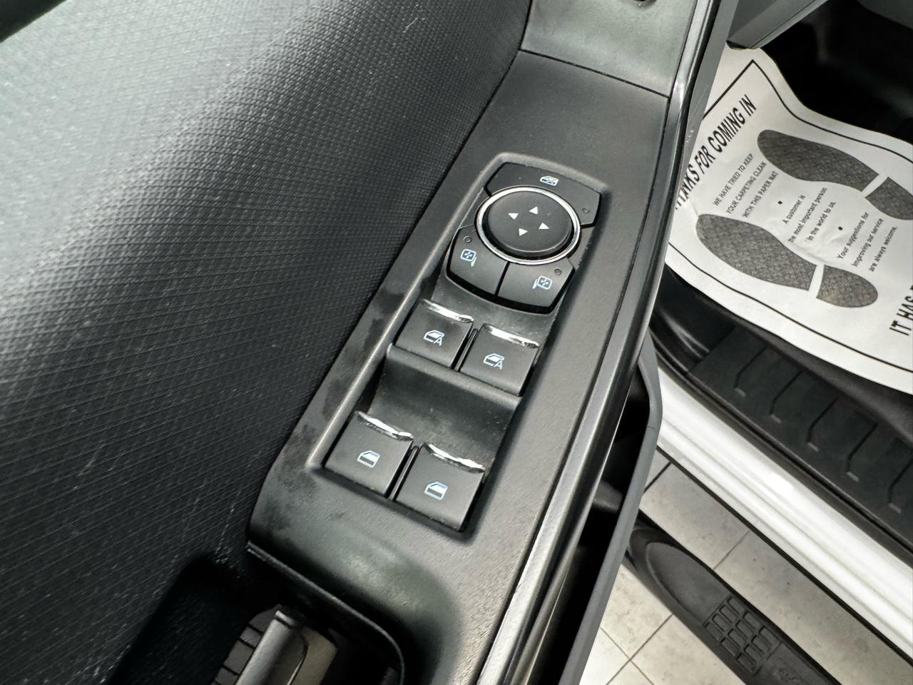 Ford F-150 Lightning LARIAT 4WD SuperCrew 5.5' Box 2022