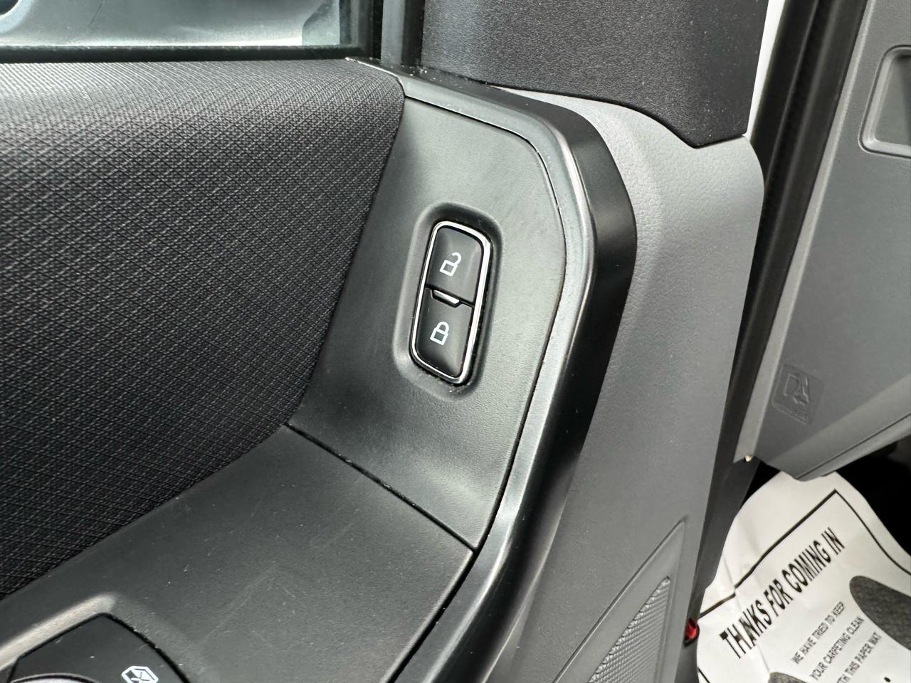 Ford F-150 Lightning LARIAT 4WD SuperCrew 5.5' Box 2022