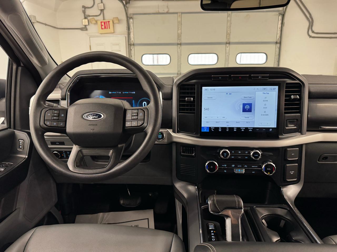 Ford F-150 Lightning LARIAT 4WD SuperCrew 5.5' Box 2022