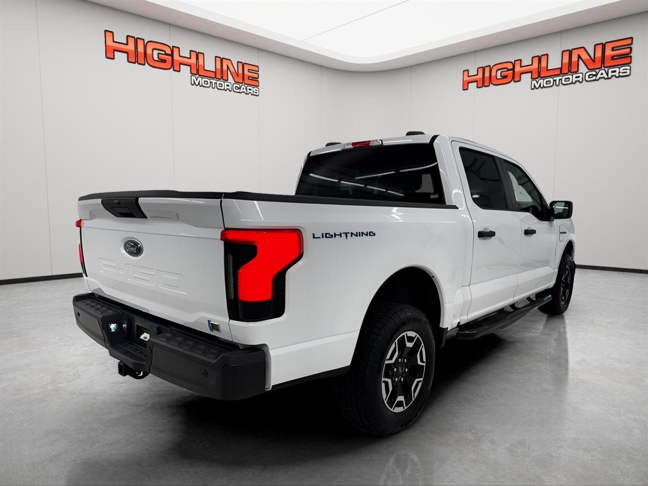 Ford F-150 Lightning LARIAT 4WD SuperCrew 5.5' Box 2022