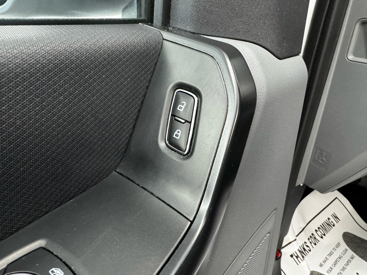 Ford F-150 Lightning LARIAT 4WD SuperCrew 5.5' Box 2022