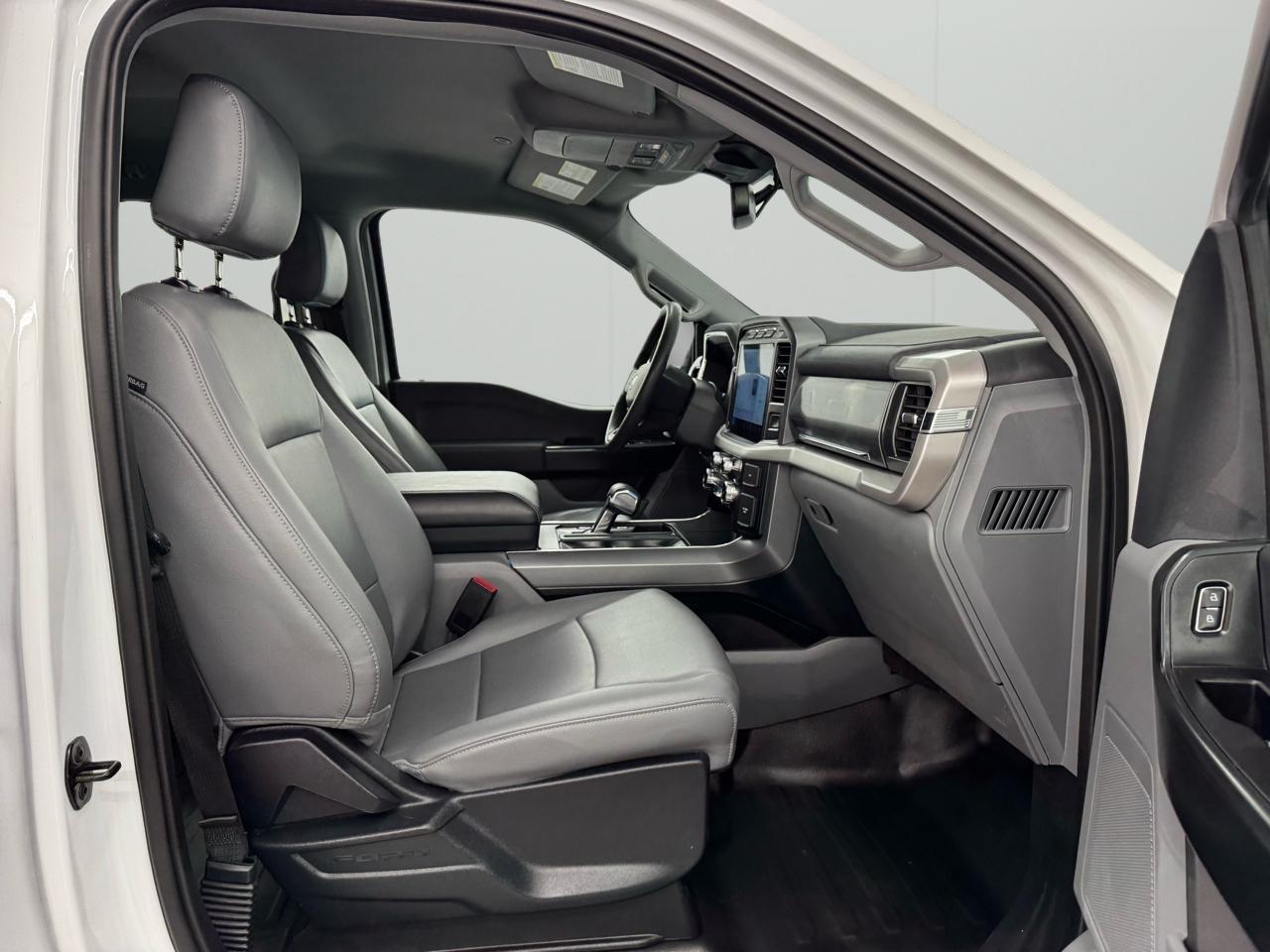 Ford F-150 Lightning LARIAT 4WD SuperCrew 5.5' Box 2022