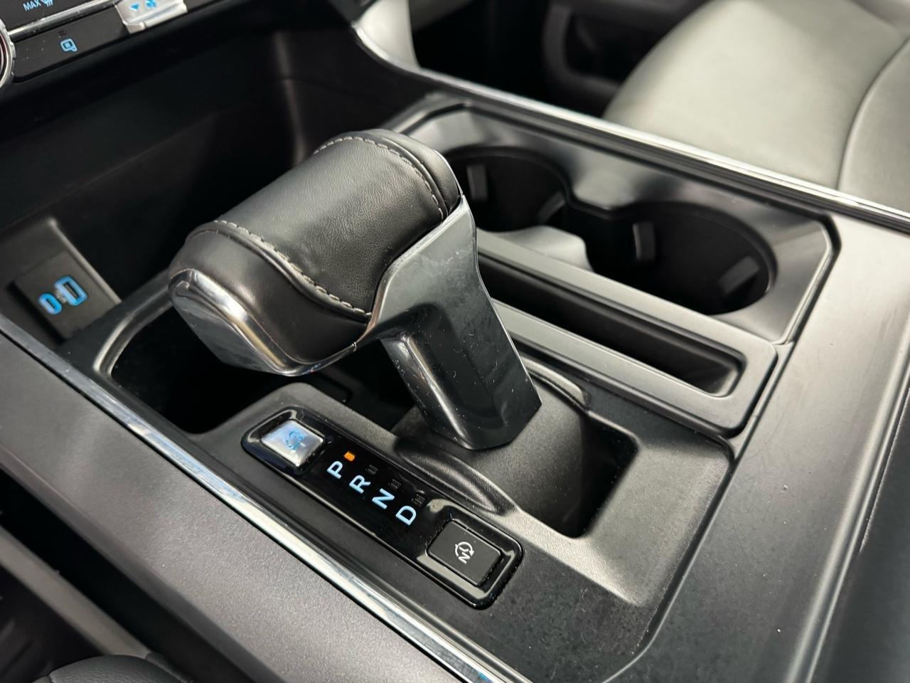 Ford F-150 Lightning LARIAT 4WD SuperCrew 5.5' Box 2022