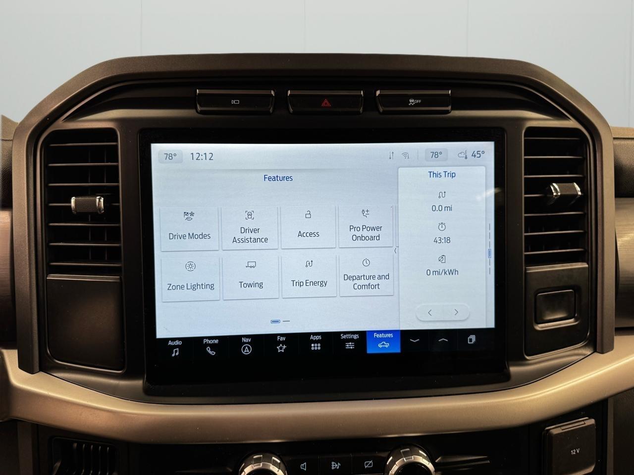 Ford F-150 Lightning LARIAT 4WD SuperCrew 5.5' Box 2022