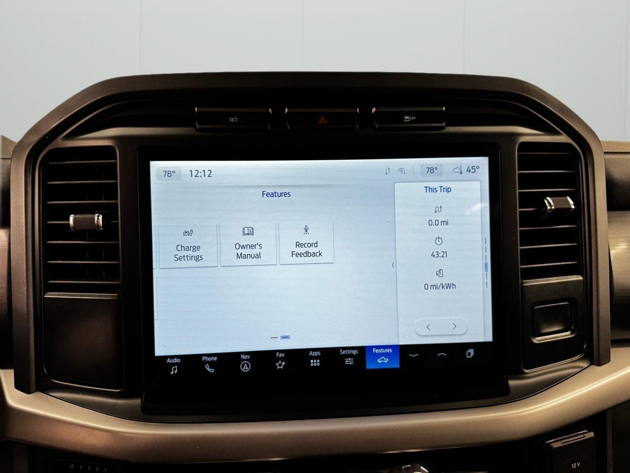 Ford F-150 Lightning LARIAT 4WD SuperCrew 5.5' Box 2022