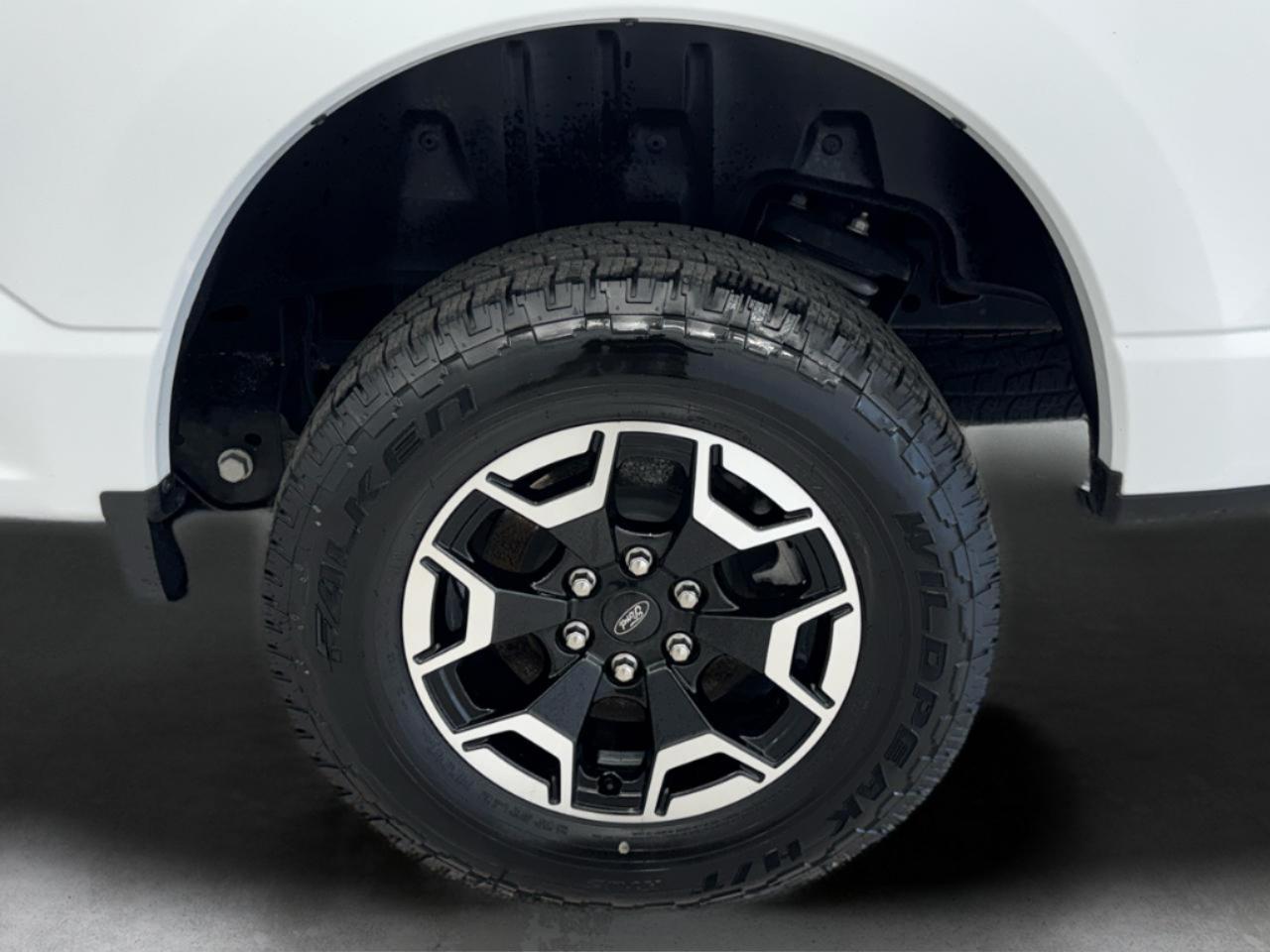 Ford F-150 Lightning LARIAT 4WD SuperCrew 5.5' Box 2022