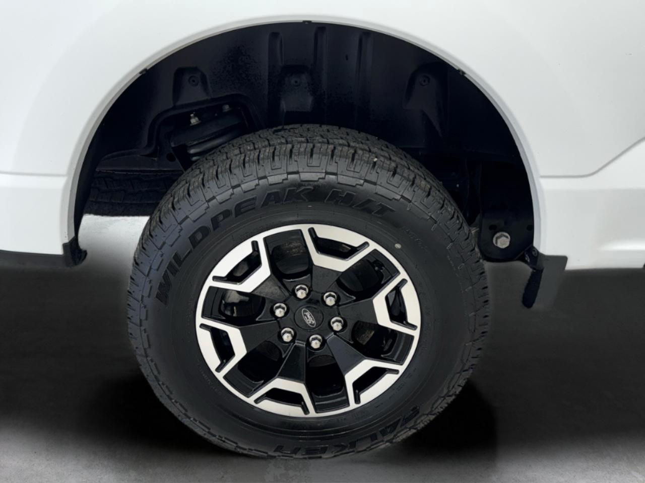 Ford F-150 Lightning LARIAT 4WD SuperCrew 5.5' Box 2022