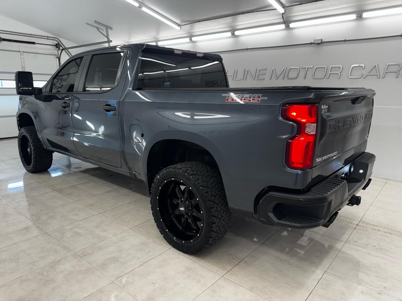 Chevrolet Silverado 1500 4WD Crew Cab 147" Custom Trail Boss 2019