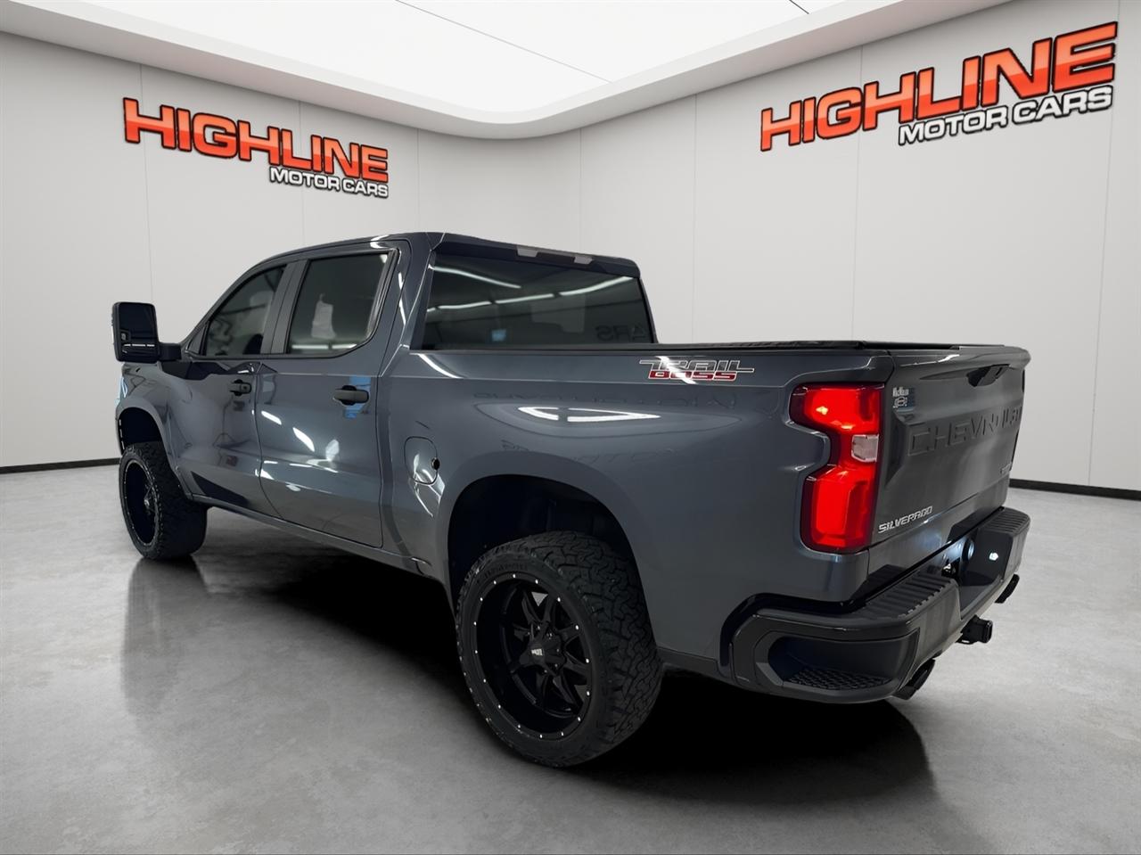 Chevrolet Silverado 1500 4WD Crew Cab 147" Custom Trail Boss 2019