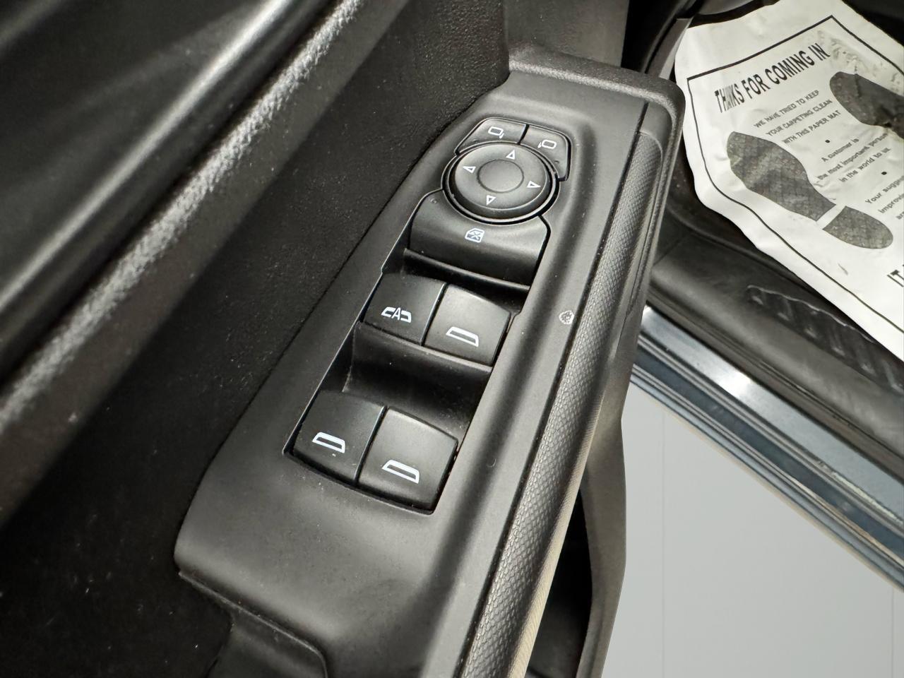 Chevrolet Silverado 1500 4WD Crew Cab 147" Custom Trail Boss 2019