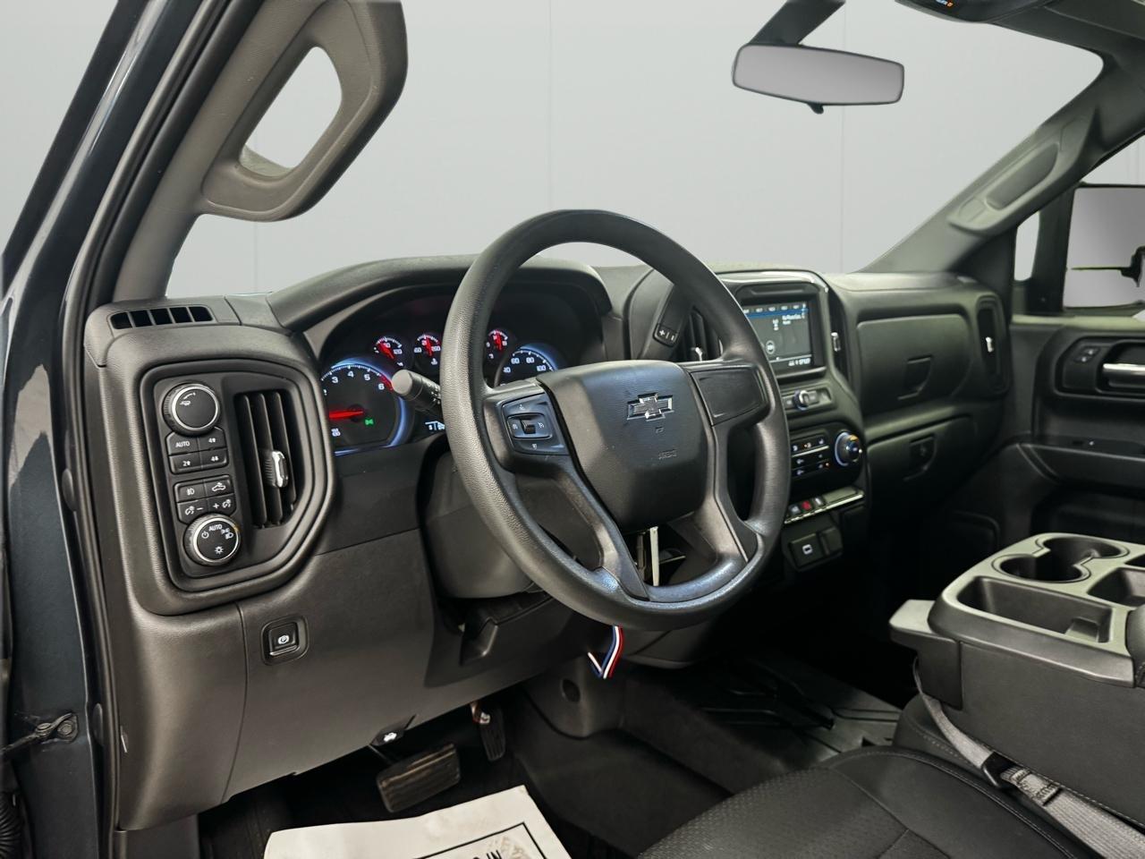 Chevrolet Silverado 1500 4WD Crew Cab 147" Custom Trail Boss 2019