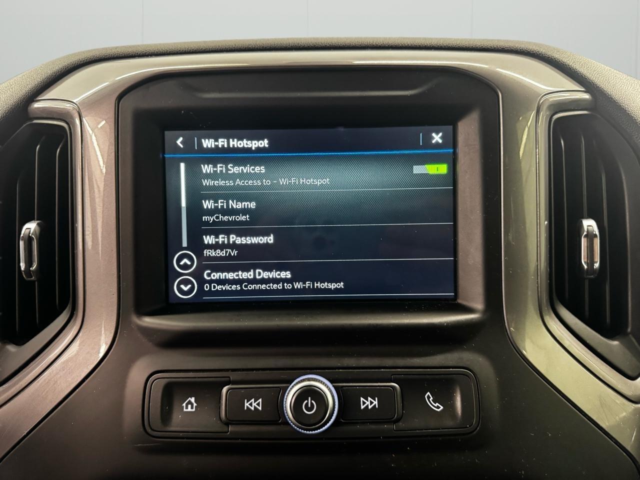 Chevrolet Silverado 1500 4WD Crew Cab 147" Custom Trail Boss 2019