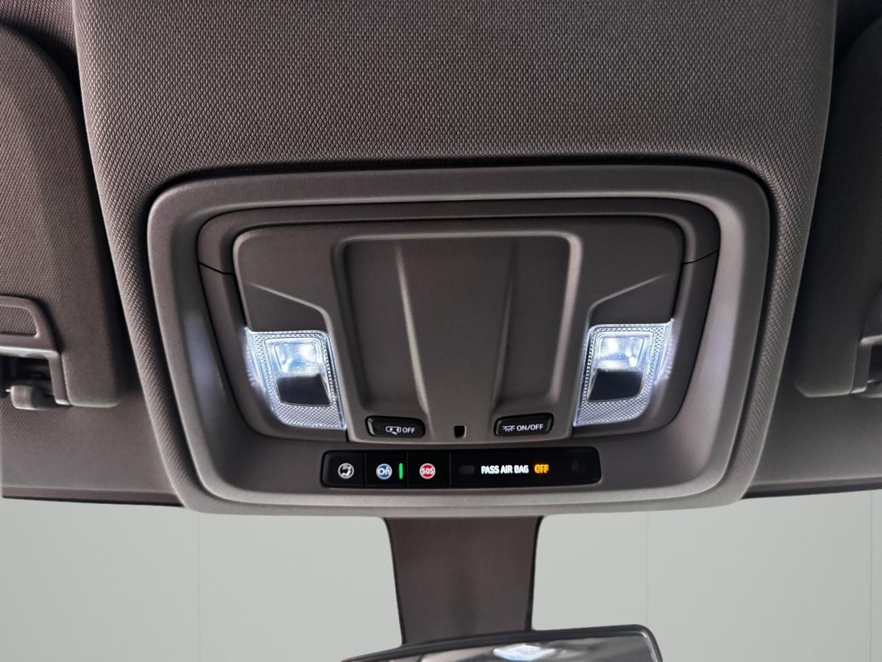 Chevrolet Silverado 1500 4WD Crew Cab 147" Custom Trail Boss 2019