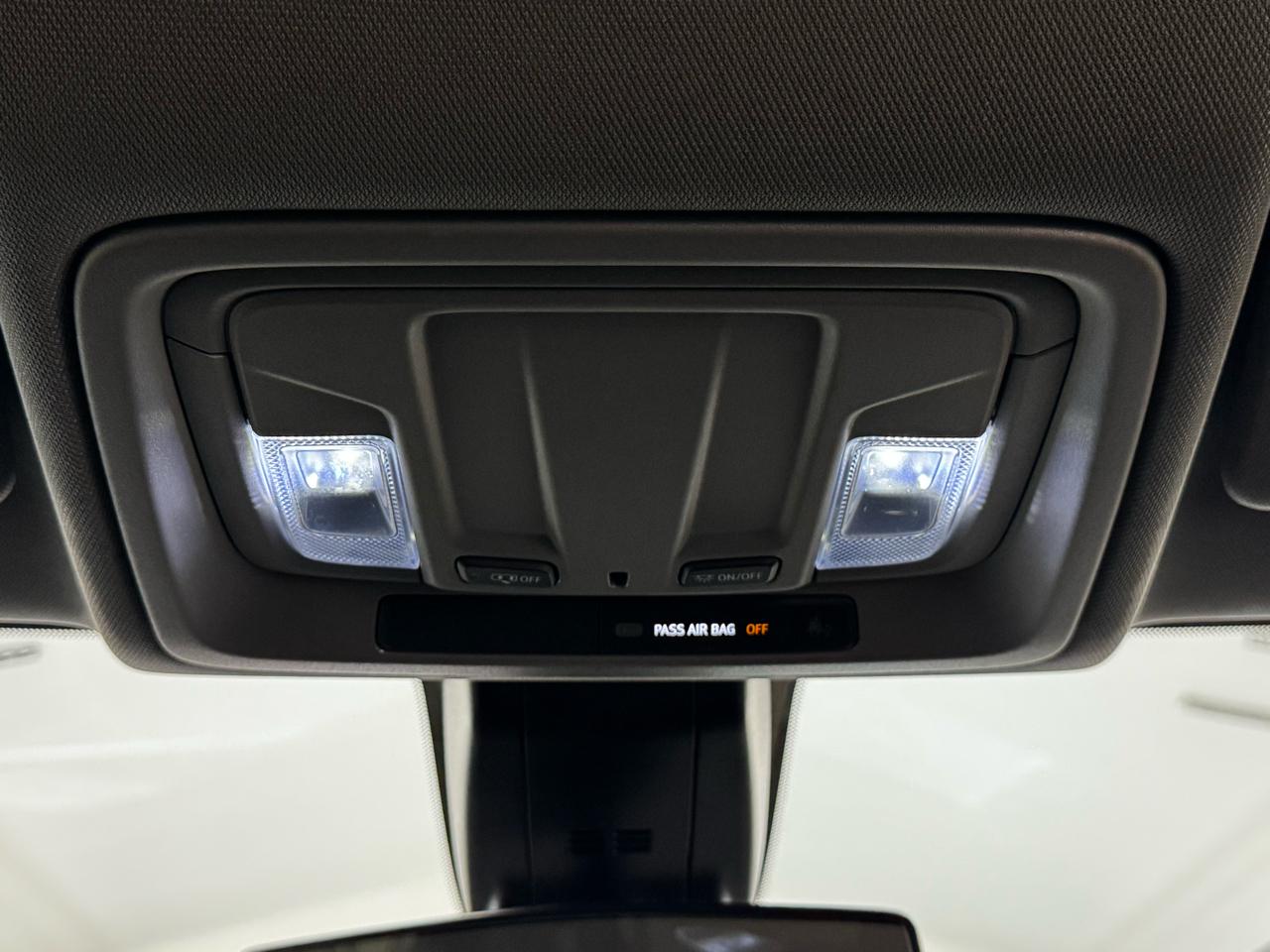 Chevrolet Silverado 2500HD 4WD Crew Cab 159" Custom 2022