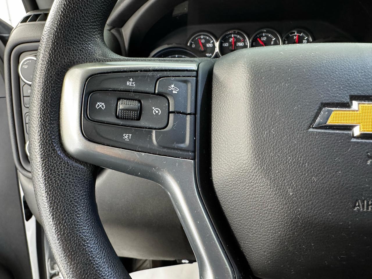 Chevrolet Silverado 2500HD 4WD Crew Cab 159" Custom 2022