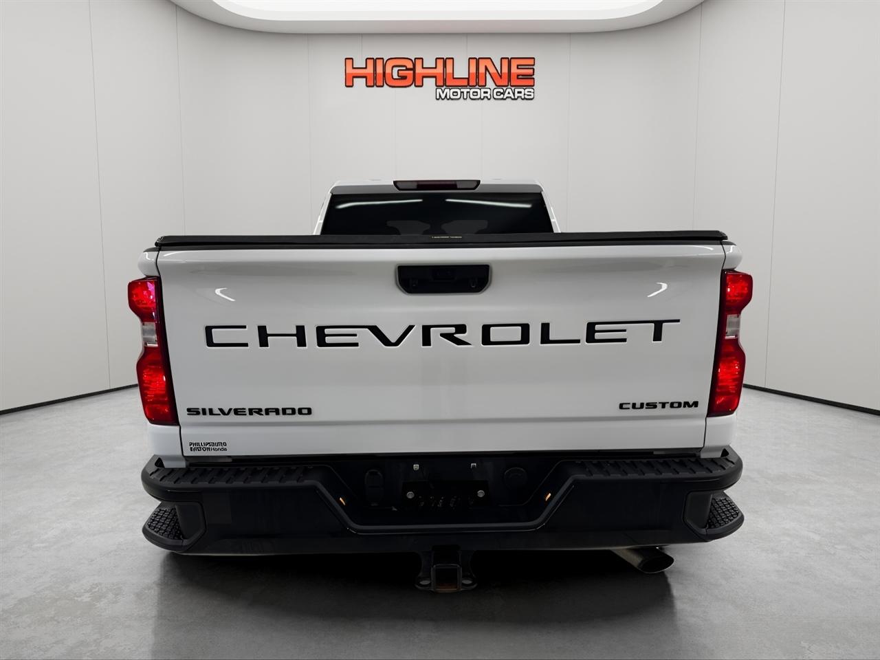 Chevrolet Silverado 2500HD 4WD Crew Cab 159" Custom 2022