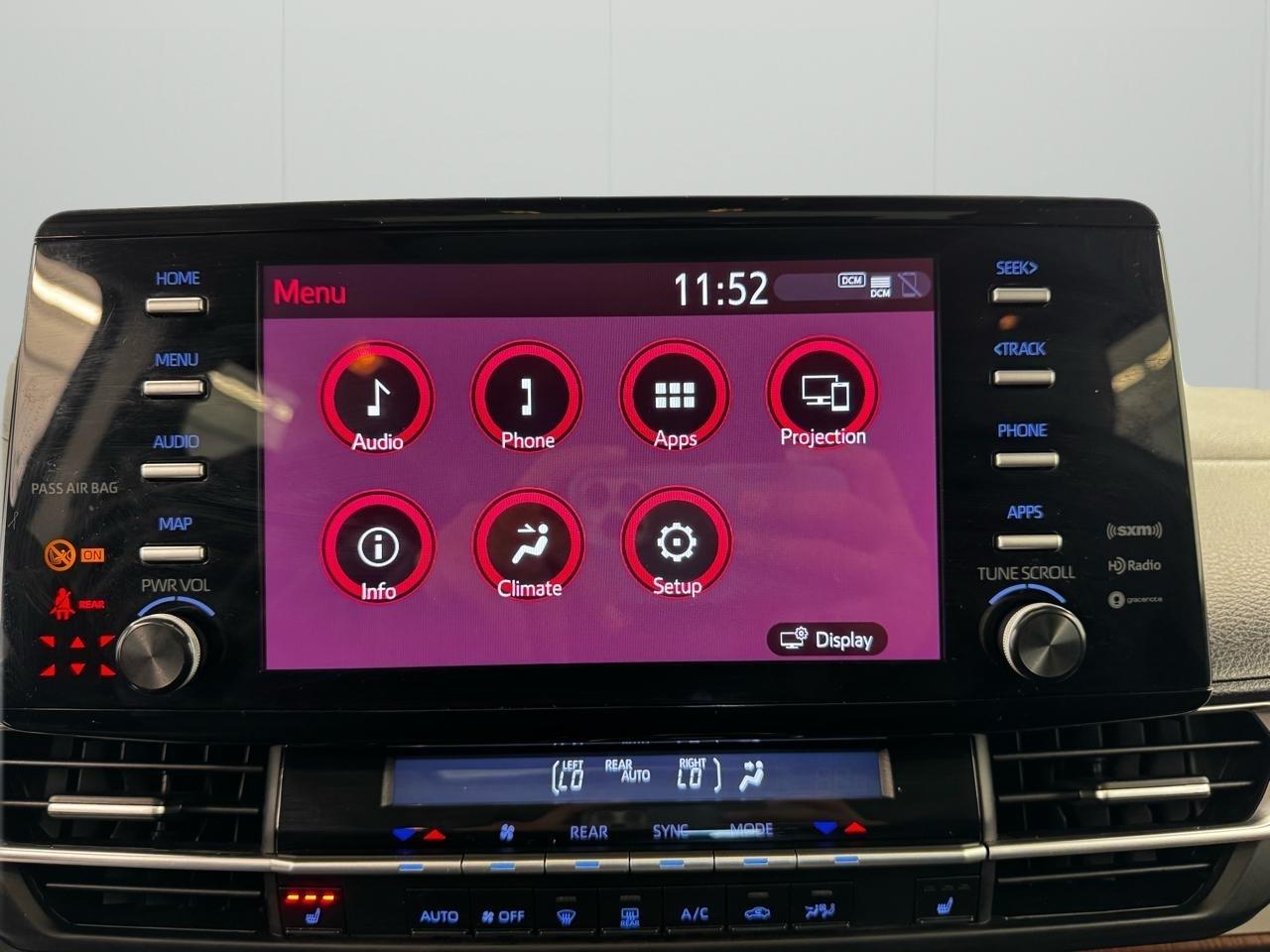 Toyota Sienna XLE FWD 7-Passenger (Natl) 2022