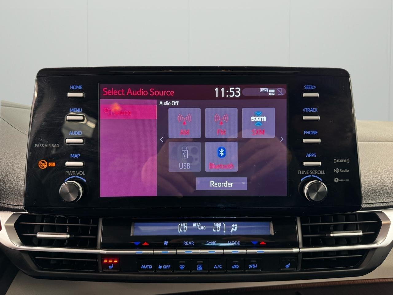 Toyota Sienna XLE FWD 7-Passenger (Natl) 2022