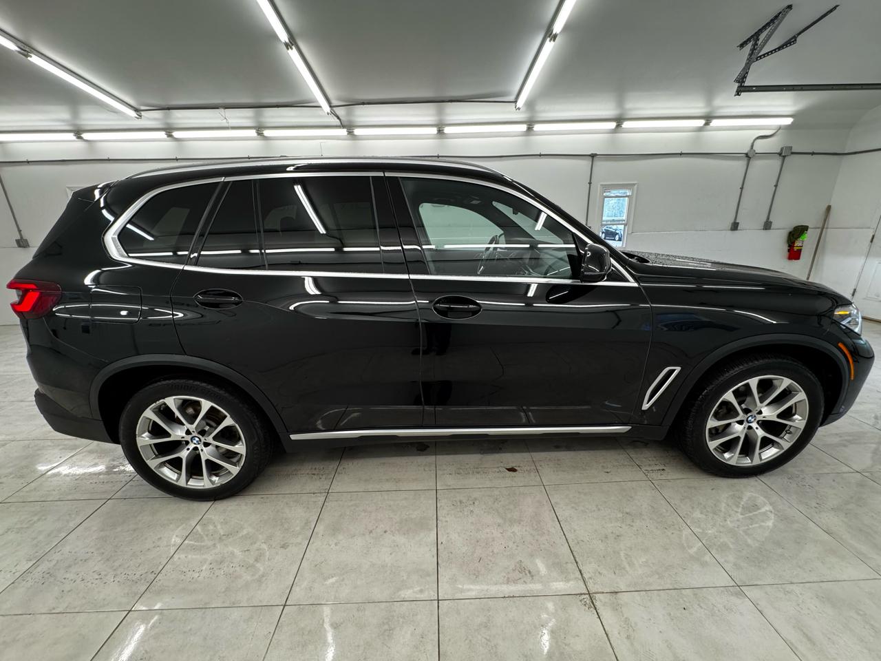 BMW X5 sDrive40i Sports Activity Vehicle 2020