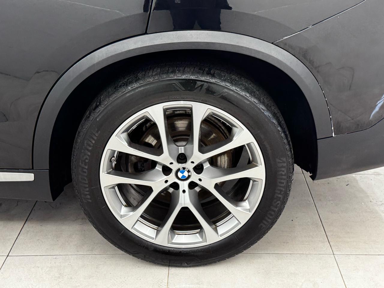 BMW X5 sDrive40i Sports Activity Vehicle 2020