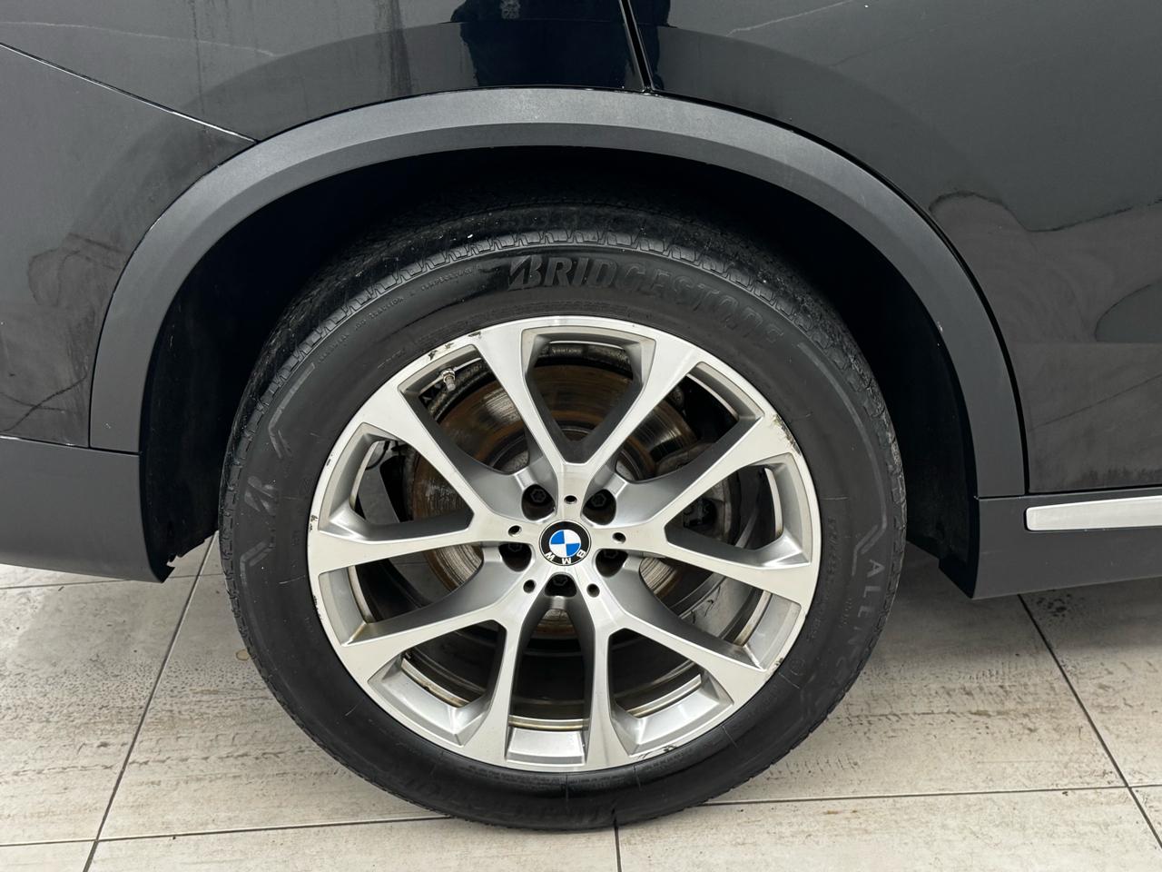 BMW X5 sDrive40i Sports Activity Vehicle 2020