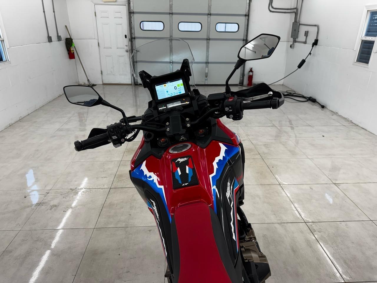 Honda Africa Twin  2024