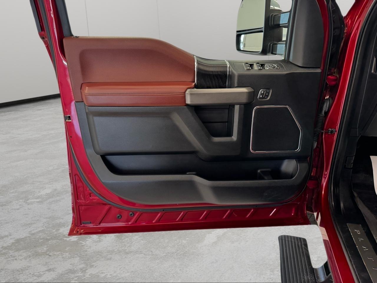 Ford F-150 Platinum 4WD SuperCrew 5.5' Box 2019