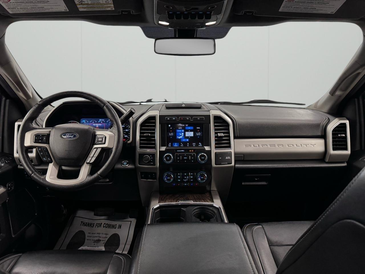 Ford Super Duty F-350 DRW Lariat 4WD Crew Cab 8' Box 2019