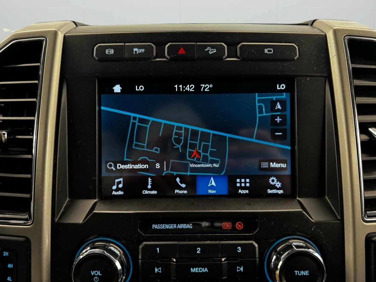 Ford Super Duty F-350 DRW Lariat 4WD Crew Cab 8' Box 2019