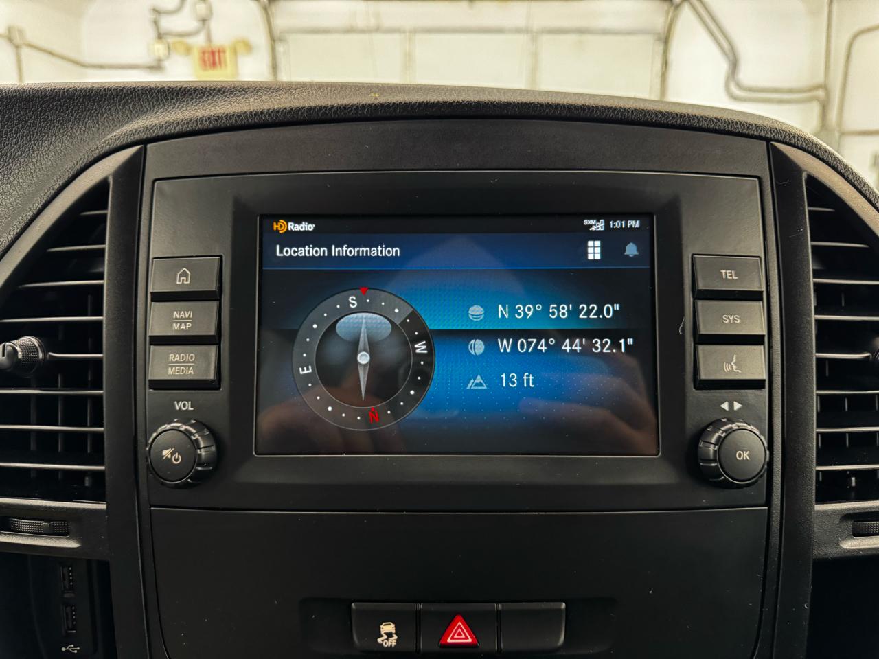 Mercedes-Benz Metris Cargo Van Standard Roof 135" Wheelbase 2022