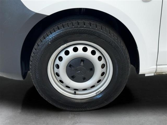 Mercedes-Benz Metris Cargo Van Standard Roof 135" Wheelbase 2022