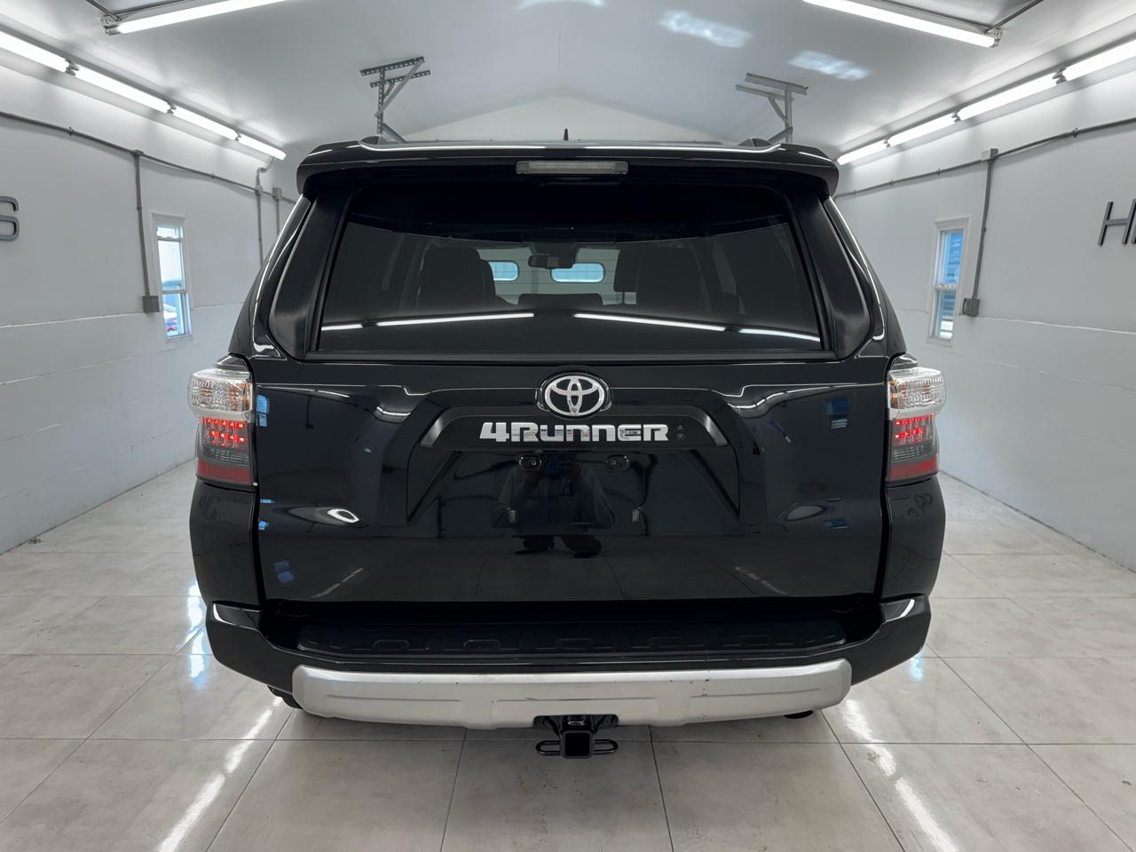 Toyota 4Runner TRD Off Road Premium 4WD (Natl) 2021