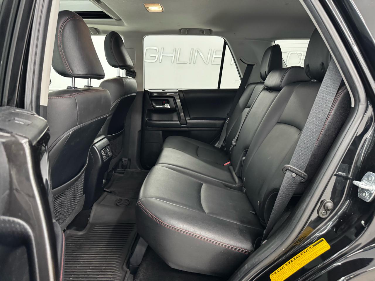 Toyota 4Runner TRD Off Road Premium 4WD (Natl) 2021