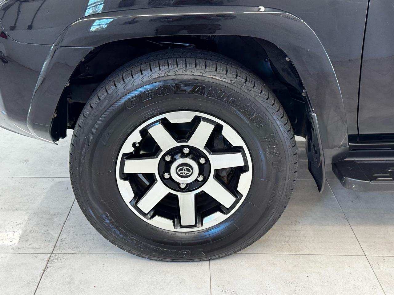 Toyota 4Runner TRD Off Road Premium 4WD (Natl) 2021