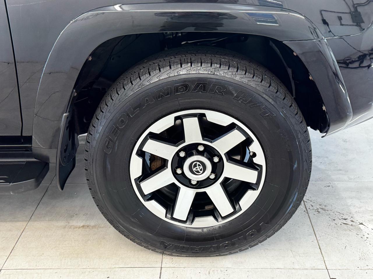 Toyota 4Runner TRD Off Road Premium 4WD (Natl) 2021