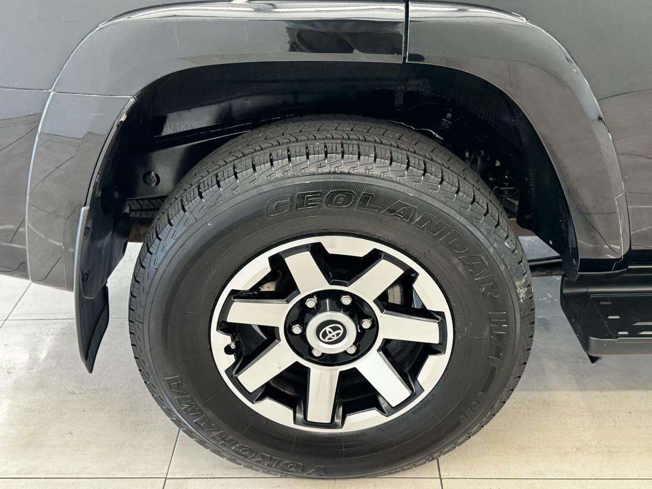 Toyota 4Runner TRD Off Road Premium 4WD (Natl) 2021