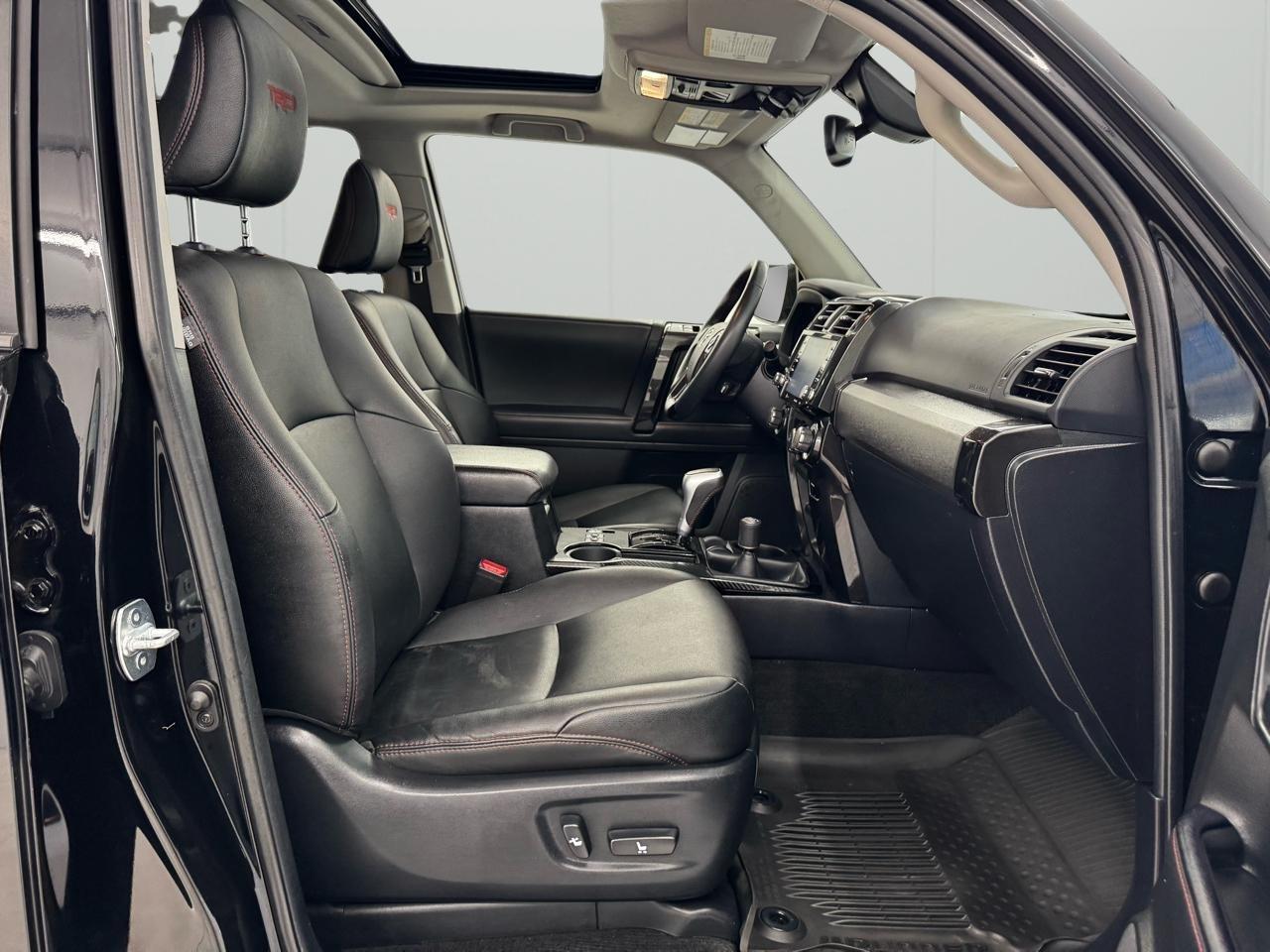 Toyota 4Runner TRD Off Road Premium 4WD (Natl) 2021