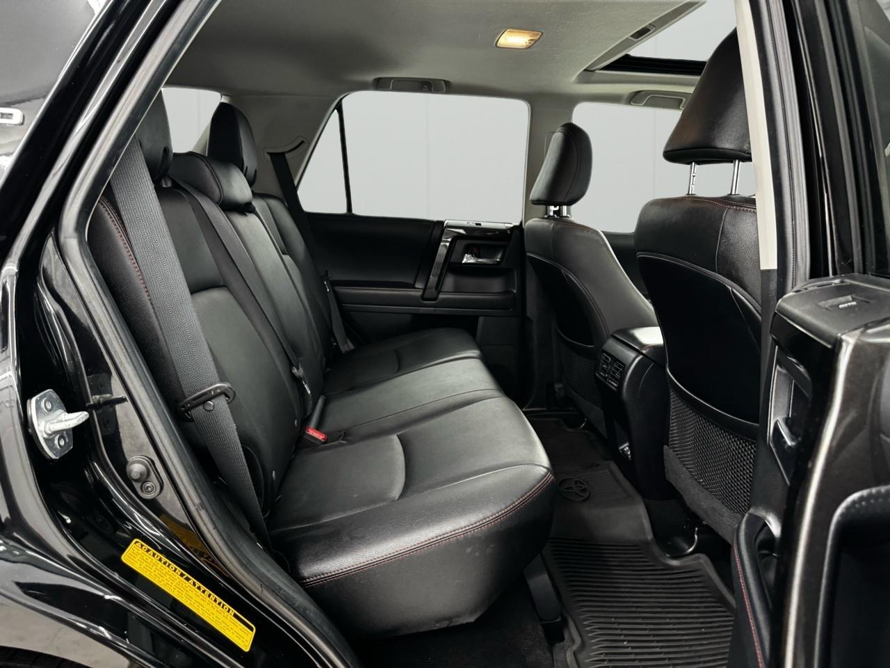 Toyota 4Runner TRD Off Road Premium 4WD (Natl) 2021