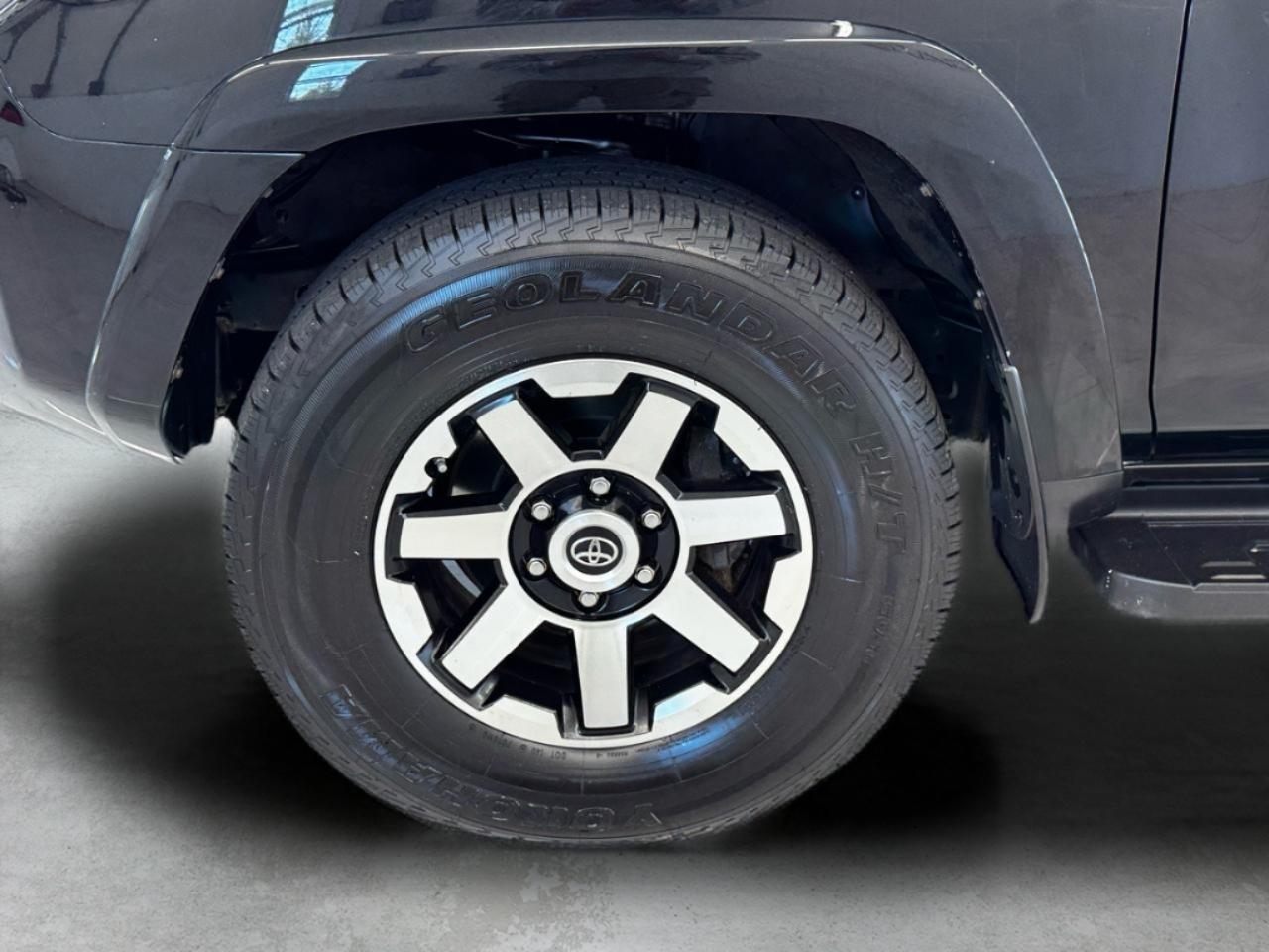 Toyota 4Runner TRD Off Road Premium 4WD (Natl) 2021