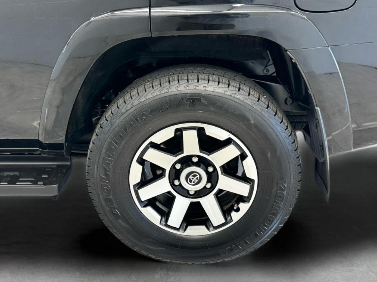 Toyota 4Runner TRD Off Road Premium 4WD (Natl) 2021