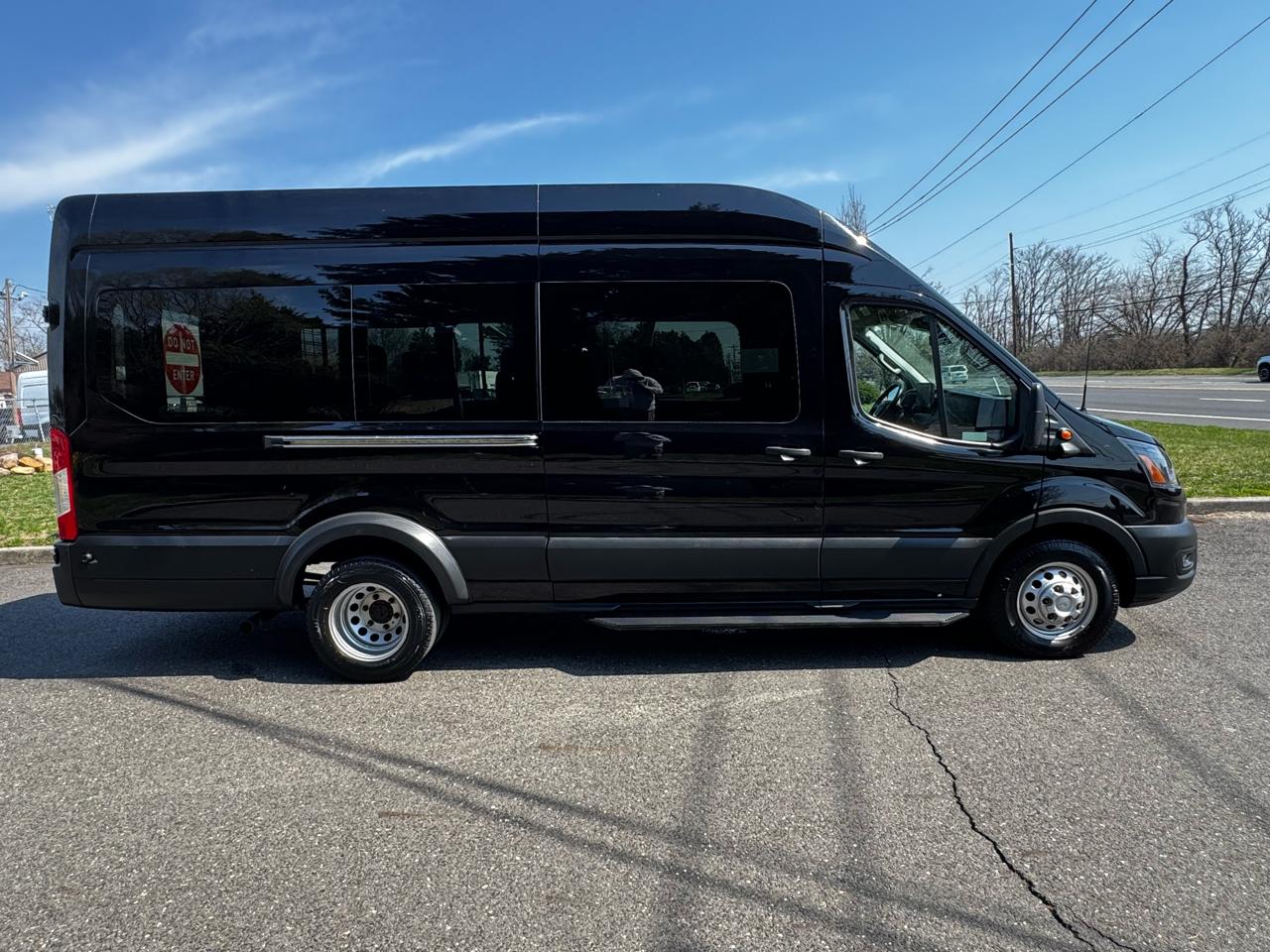 Ford Transit Passenger Wagon T-350 HD 148" EL High Roof XLT DRW AWD 2022