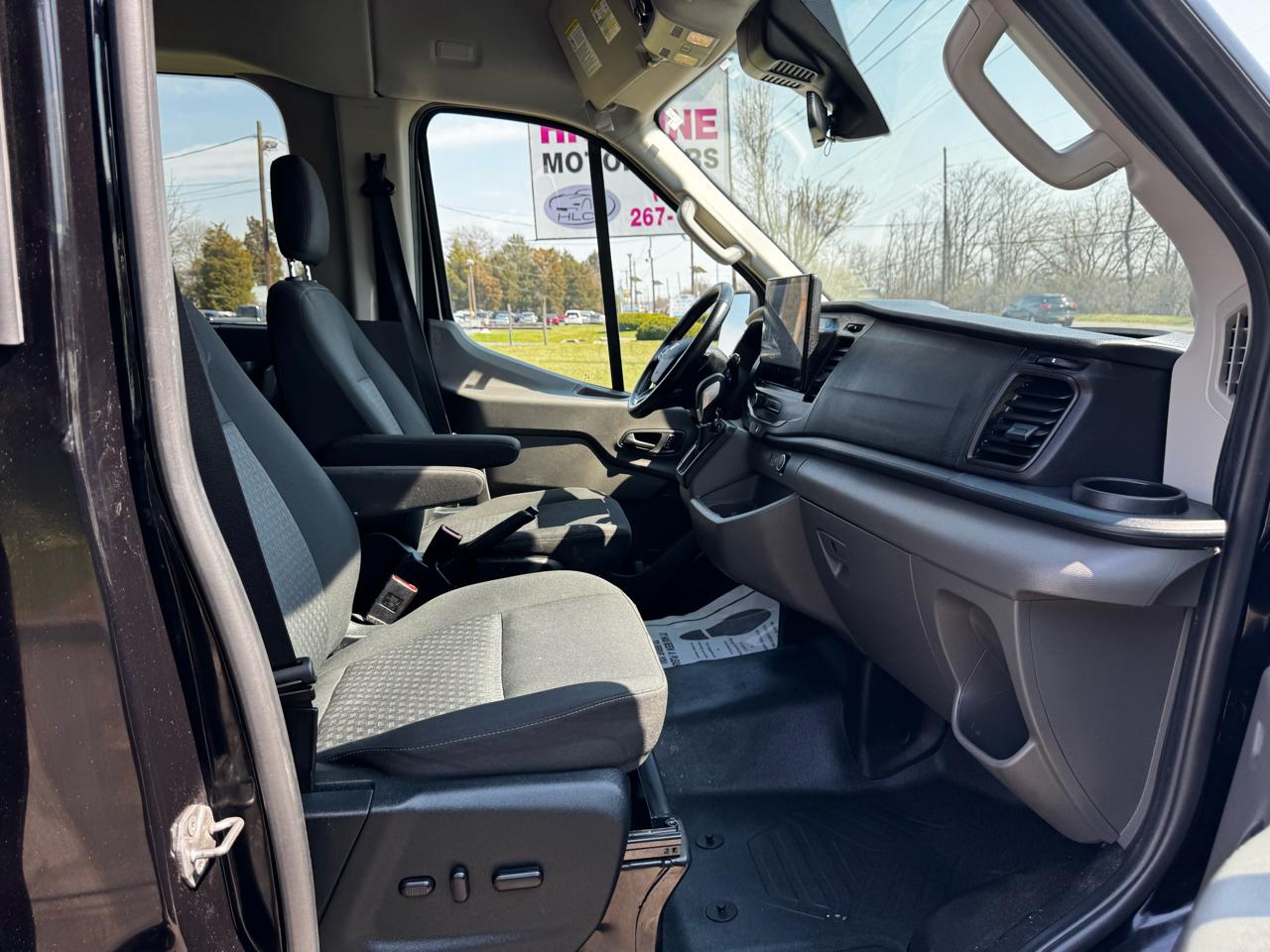 Ford Transit Passenger Wagon T-350 HD 148" EL High Roof XLT DRW AWD 2022