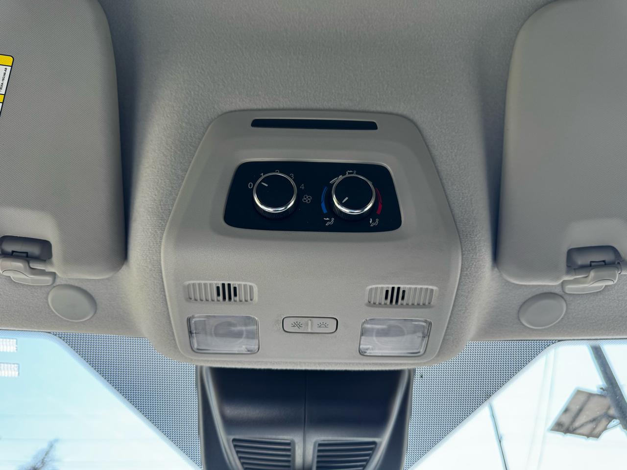 Ford Transit Passenger Wagon T-350 HD 148" EL High Roof XLT DRW AWD 2022