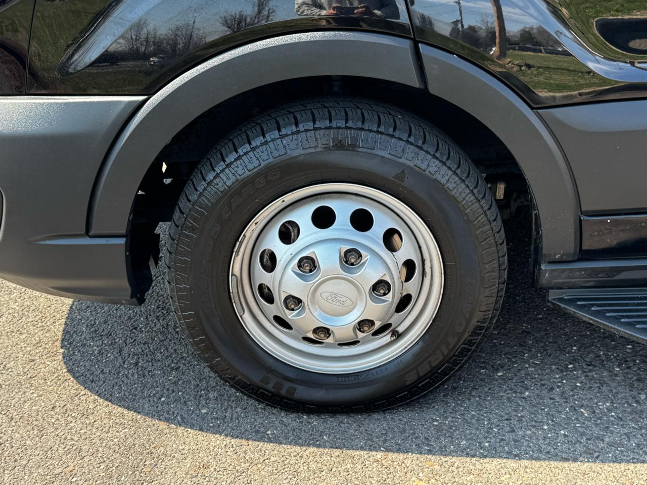 Ford Transit Passenger Wagon T-350 HD 148" EL High Roof XLT DRW AWD 2022