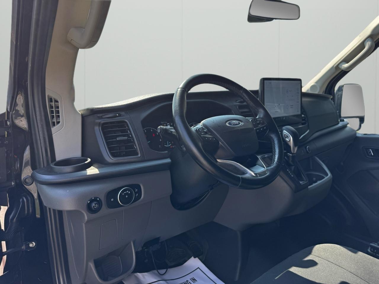 Ford Transit Passenger Wagon T-350 HD 148" EL High Roof XLT DRW AWD 2022